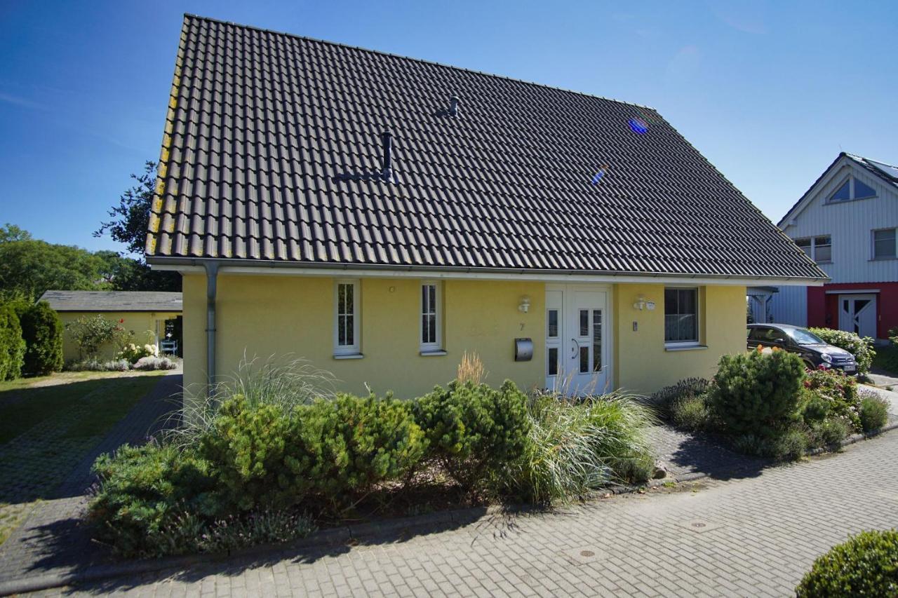 Nah Am Meer, Ruhige Lage, Gratis Nutzung Vom Ahoi Erlebnisbad Und Sauna In Sellin - Haus Inselblick Fewo 02 Goehren  Exteriör bild